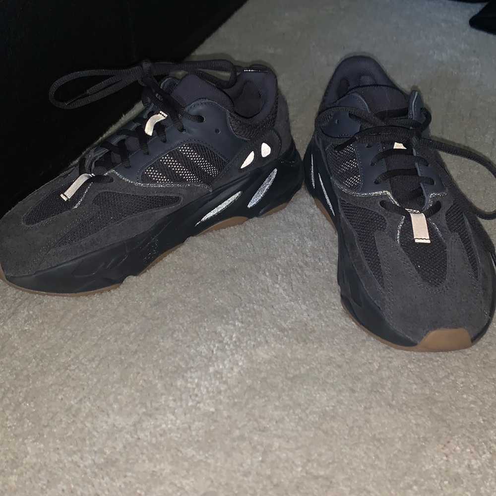 Yeezy Boost 700 Utility Black